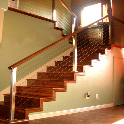 Balustrade en bois d'escalier de balcon, balustrade de câble pour l'escalier
