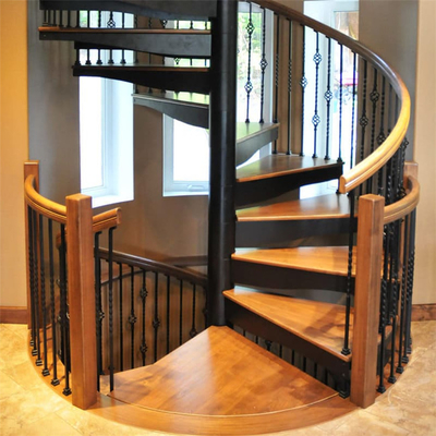 Escalier en spirale en bois d'ODM d'OEM, balustrade en bois d'intérieur d'escalier