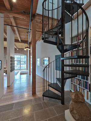 Escaliers en spirale en acier modernes d'intérieur/extérieurs avec la balustrade inoxydable