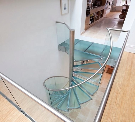 Escaliers en spirale d'économie de l'espace d'intérieur d'ODM d'OEM avec la balustrade en verre