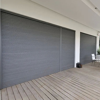 Portes à distance de garage de tempête d'ouragan à la maison de haute qualité de volets avec le système de sécurité