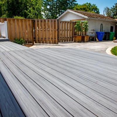 Decking composé résistant UV de PVC de 18mm Matt Plastic Wood Grain Flooring