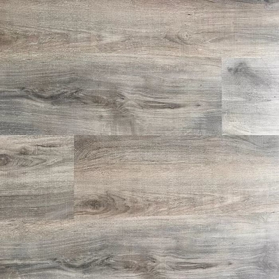 Plancher en bois imperméable de planche de vinyle de clic de grain de plancher de PVC SPC du gris 4mm 5mm 6mm de fumée
