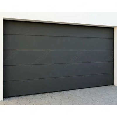 Petit pain en acier automatisé extérieur contemporain de noir de porte de garage vers le haut de porte avec le moteur
