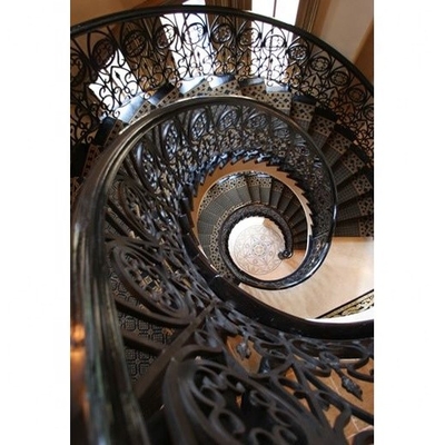 Escaliers en spirale de fer fait sur commande de villa incurvés anti par rouille d'escalier en spirale de grenier d'économie de l'espace