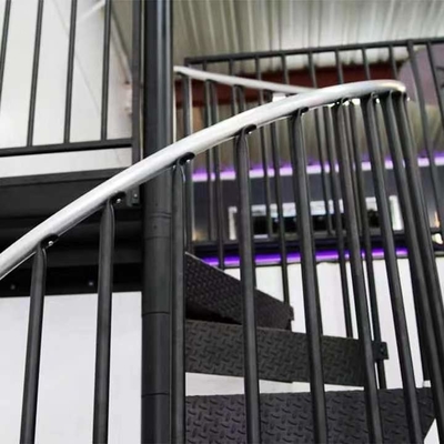 Balustrades modernes de structure métallique de balustrade d'acier inoxydable d'escalier en spirale d'économie de l'espace