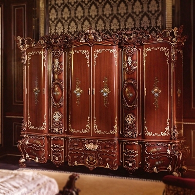 Placard de style européen de chambre à coucher sculpté à la main Armoire en bois rouge à quatre portes