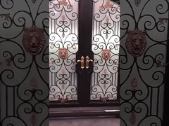 Prix ​​de la nouvelle porte en acier de portes en fer forgé de style principal de la maison